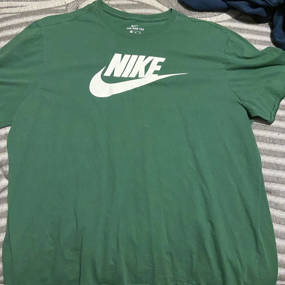 XXL Nike green tshirt